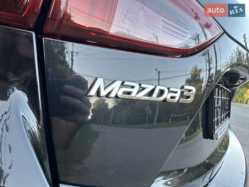 Хэтчбек Mazda 3 2016 в Киеве