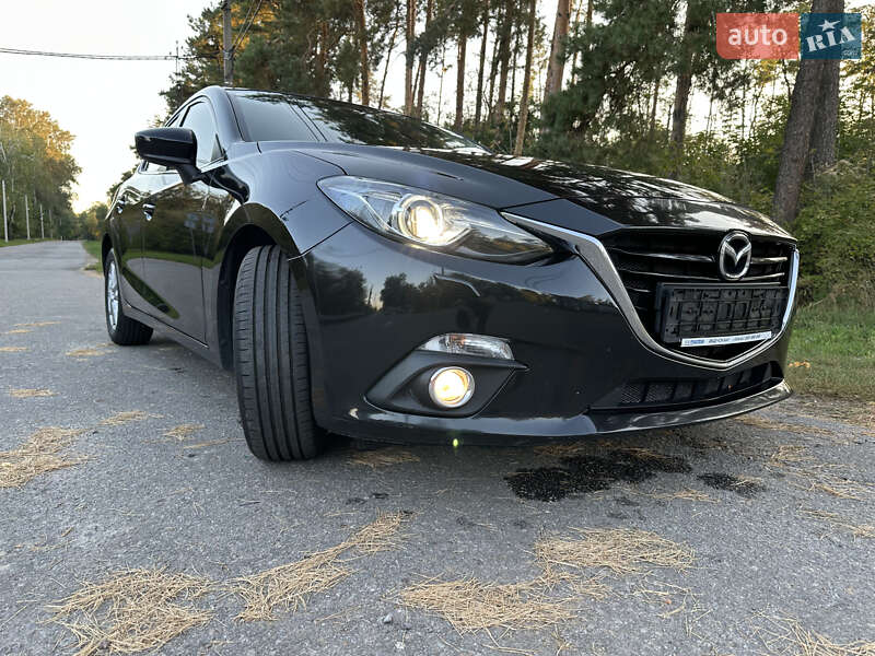 Хэтчбек Mazda 3 2016 в Киеве