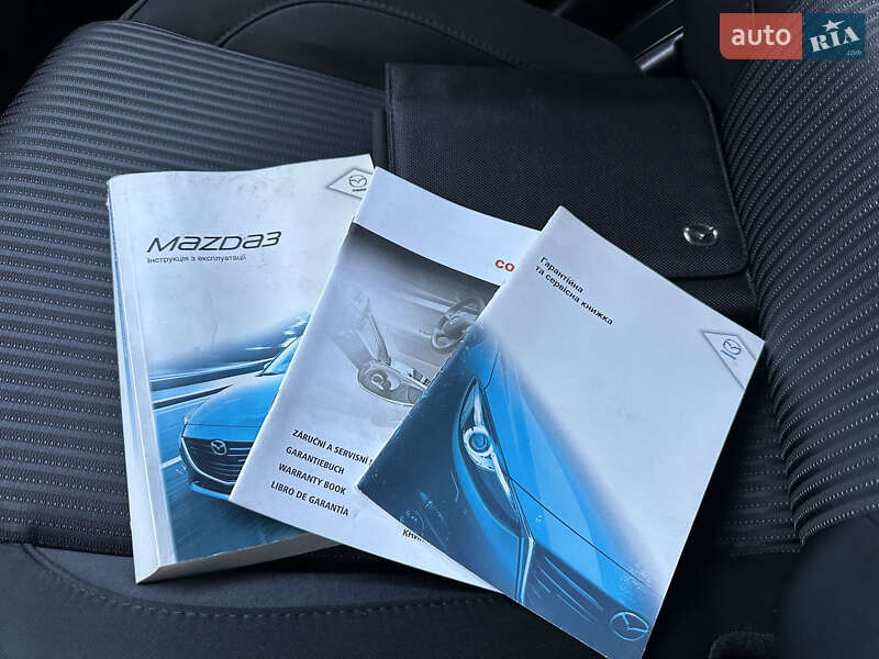 Хэтчбек Mazda 3 2016 в Киеве