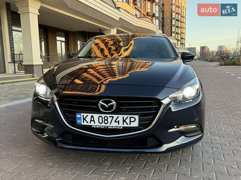 Седан Mazda 3 2018 в Киеве фото 2 Седан Mazda 3 2018 в Киеве