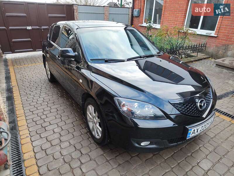 Хэтчбек Mazda 3 2006 в Богодухове