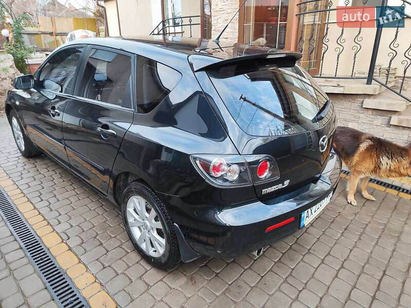 Хэтчбек Mazda 3 2006 в Богодухове