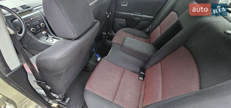 Седан Mazda 3 2005 в Запорожье