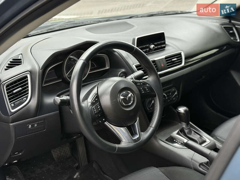 Седан Mazda 3 2014 в Харькове