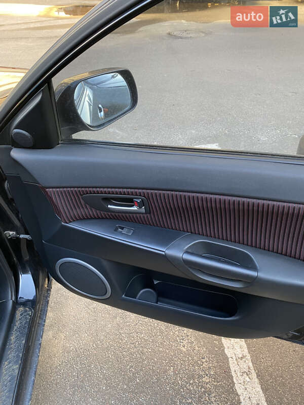 Седан Mazda 3 2005 в Києві