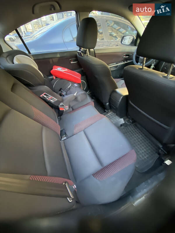 Седан Mazda 3 2005 в Києві