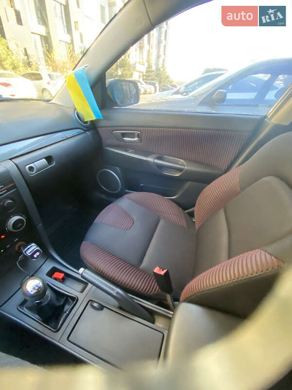 Седан Mazda 3 2005 в Києві