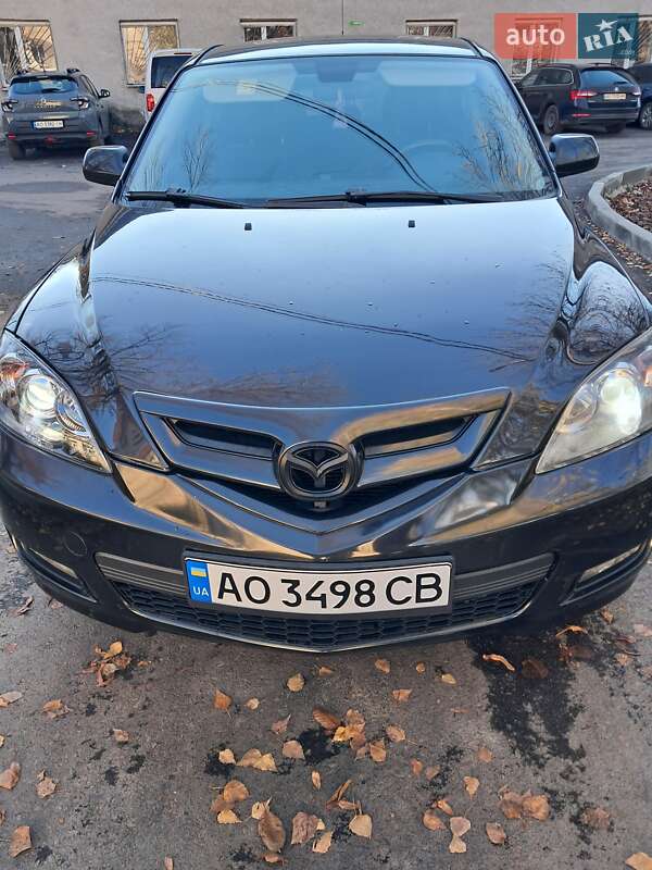 Хэтчбек Mazda 3 2007 в Мукачево