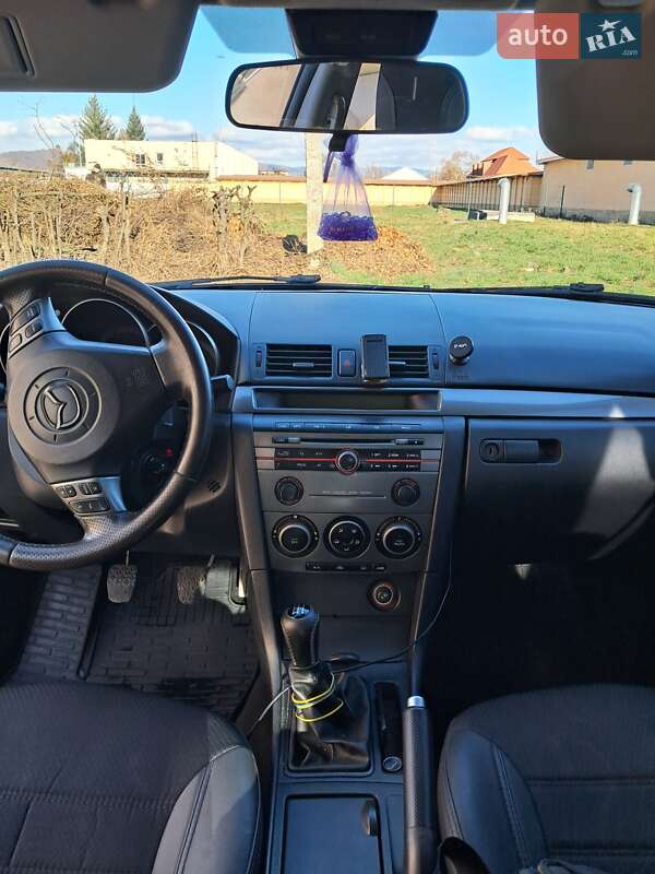 Хэтчбек Mazda 3 2007 в Мукачево