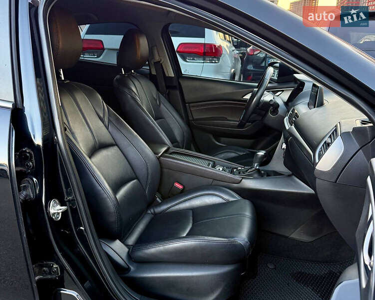 Седан Mazda 3 2017 в Києві фото 37 Седан Mazda 3 2017 в Києві