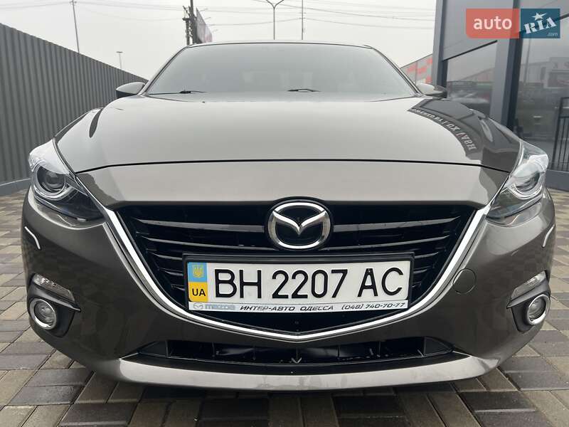 Седан Mazda 3 2016 в Києві