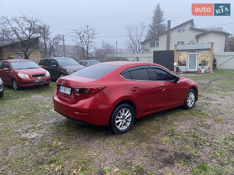Седан Mazda 3 2015 в Киеве