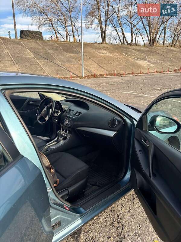 Седан Mazda 3 2010 в Киеве фото 7 Седан Mazda 3 2010 в Киеве