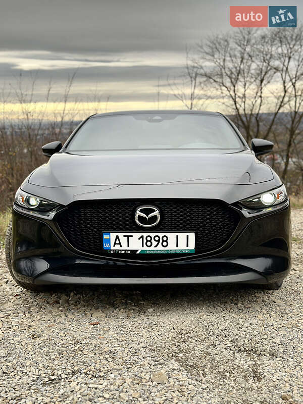 Mazda 3 2019