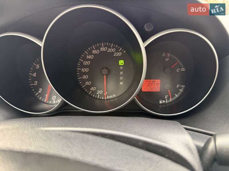 Хэтчбек Mazda 3 2005 в Харькове