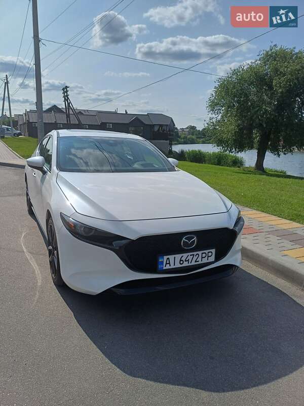 Хэтчбек Mazda 3 2021 в Киеве