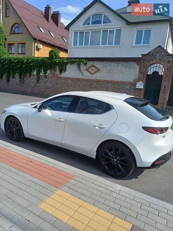 Хэтчбек Mazda 3 2021 в Киеве