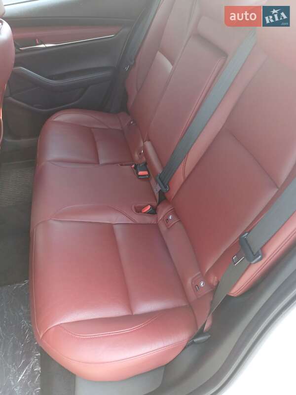 Хэтчбек Mazda 3 2021 в Киеве