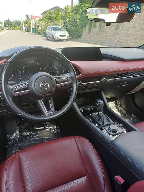Хэтчбек Mazda 3 2021 в Киеве