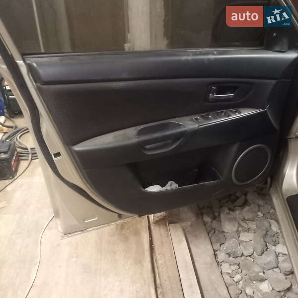 Седан Mazda 3 2008 в Миколаєві