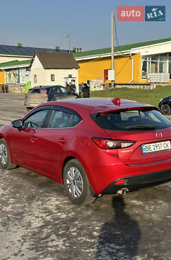 Хэтчбек Mazda 3 2015 в Южноукраинске