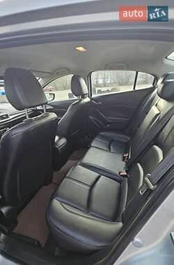 Седан Mazda 3 2016 в Харькове