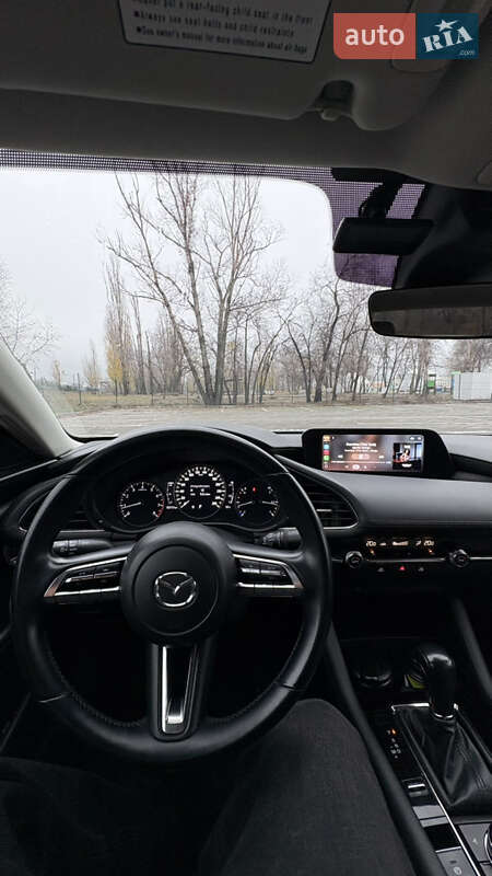 Седан Mazda 3 2019 в Запоріжжі