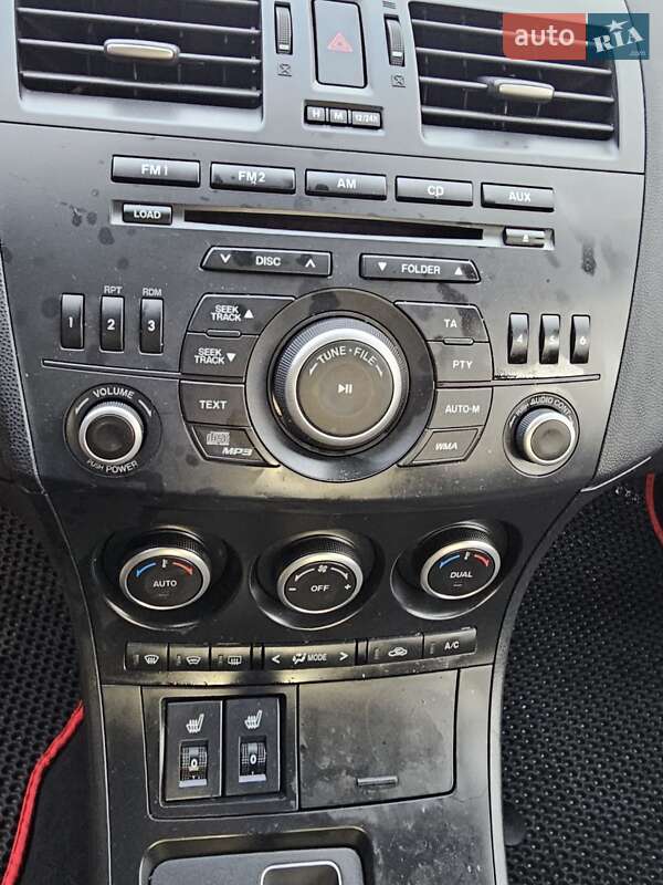 Седан Mazda 3 2013 в Киеве фото 28 Седан Mazda 3 2013 в Киеве