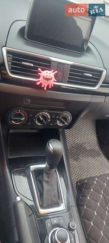 Седан Mazda 3 2015 в Львове фото 9 Седан Mazda 3 2015 в Львове