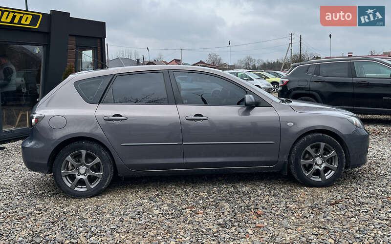 Хэтчбек Mazda 3 2006 в Коломые