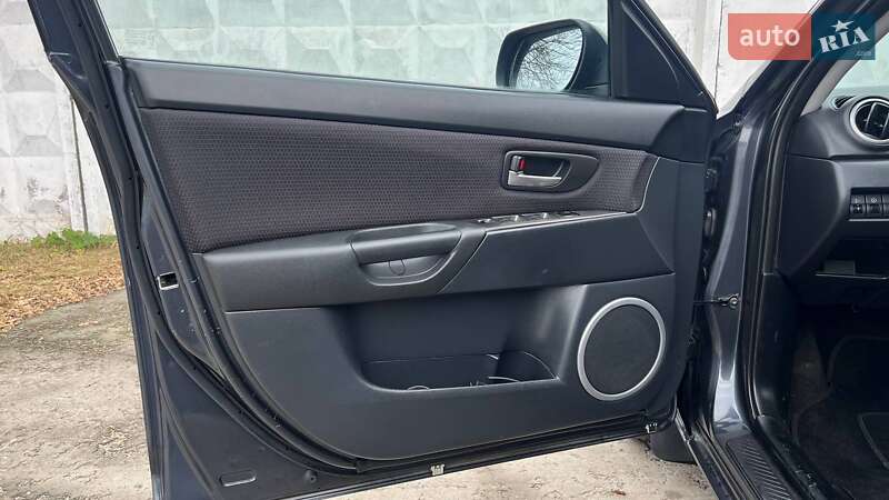 Седан Mazda 3 2008 в Киеве