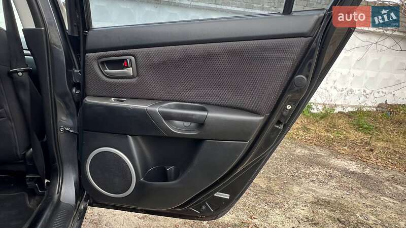 Седан Mazda 3 2008 в Киеве