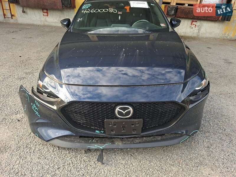 Хетчбек Mazda 3 2022 в Києві