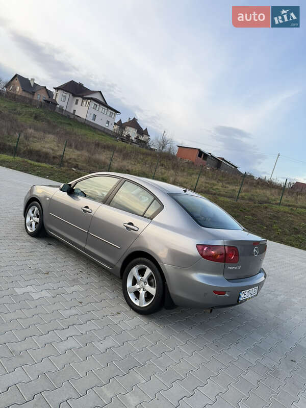 Хэтчбек Mazda 3 2004 в Черновцах