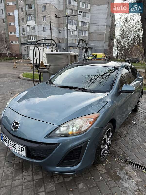 Седан Mazda 3 2010 в Миколаєві