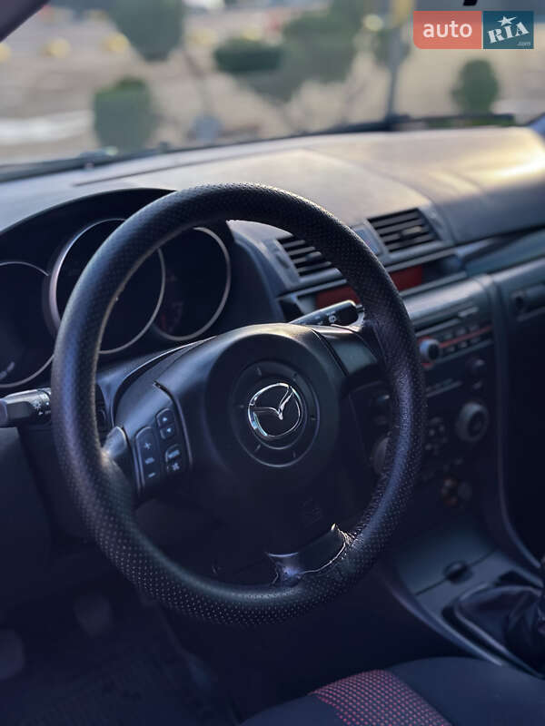 Хетчбек Mazda 3 2005 в Одесі