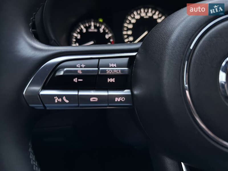 Хэтчбек Mazda 3 2019 в Киеве