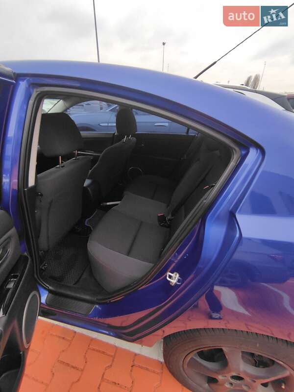 Седан Mazda 3 2008 в Києві