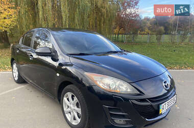 Седан Mazda 3 2011 в Ивано-Франковске