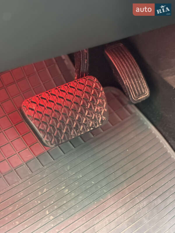 Седан Mazda 3 2006 в Одессе