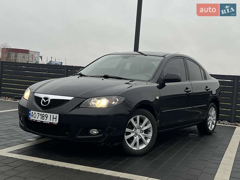 Седан Mazda 3 2007 в Мукачево