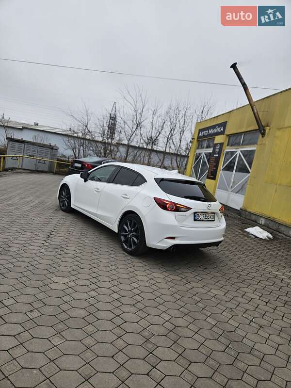 Хетчбек Mazda 3 2018 в Львові фото 8 Хетчбек Mazda 3 2018 в Львові