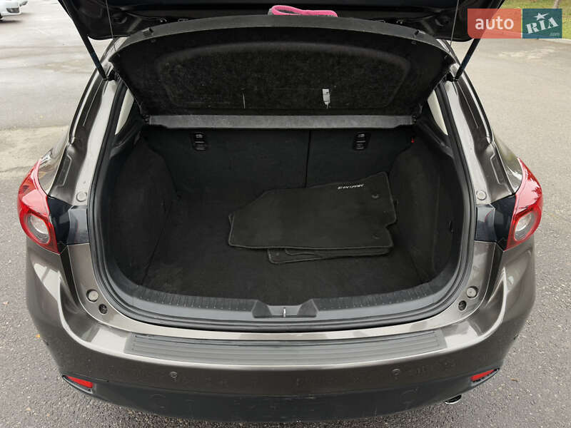 Хетчбек Mazda 3 2014 в Тернополі