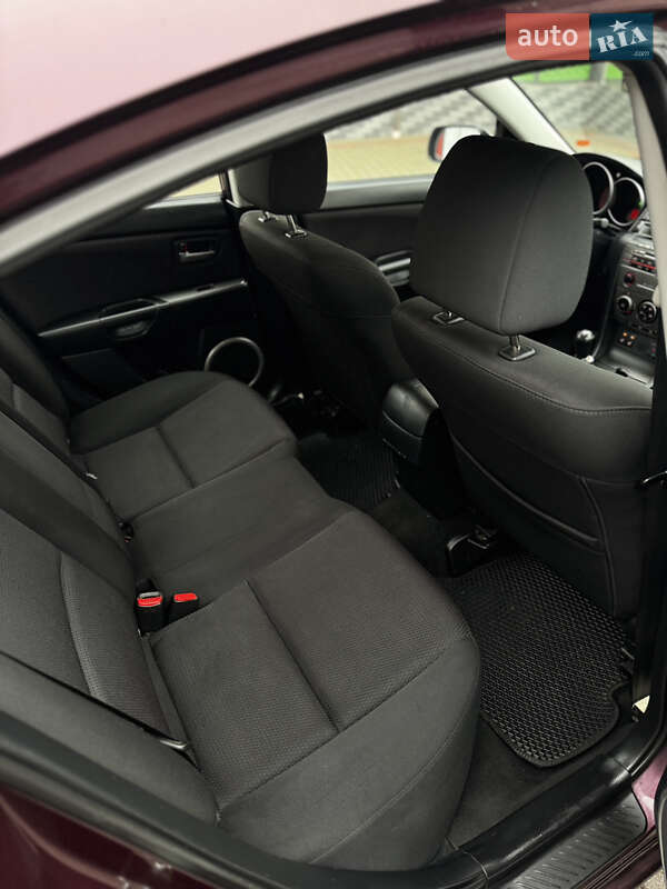 Седан Mazda 3 2007 в Тернополі