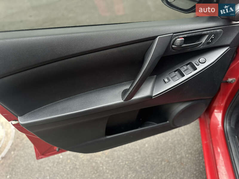 Седан Mazda 3 2009 в Києві