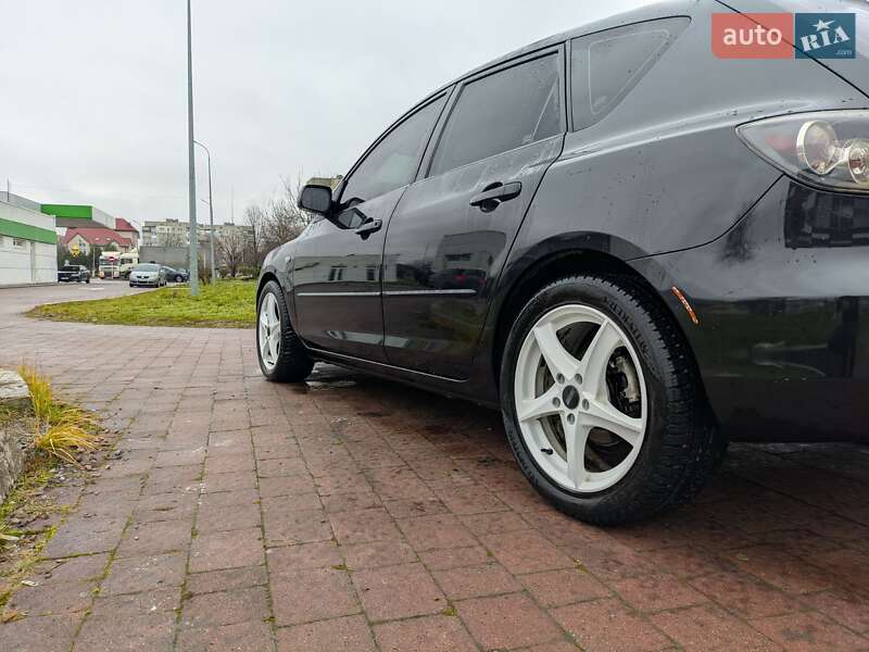Хэтчбек Mazda 3 2007 в Калуше
