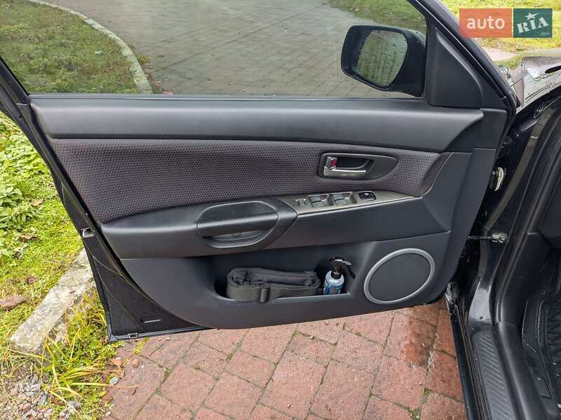 Хэтчбек Mazda 3 2007 в Калуше