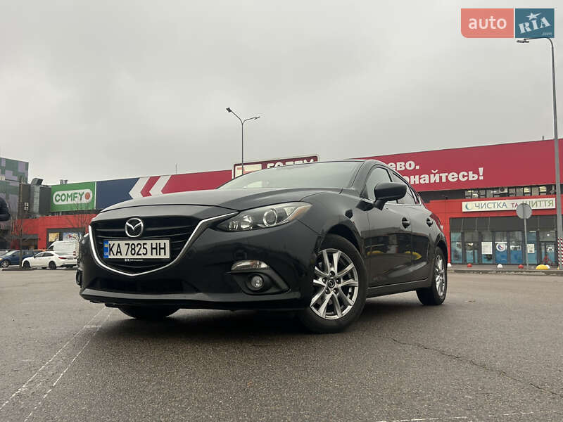Хэтчбек Mazda 3 2016 в Киеве