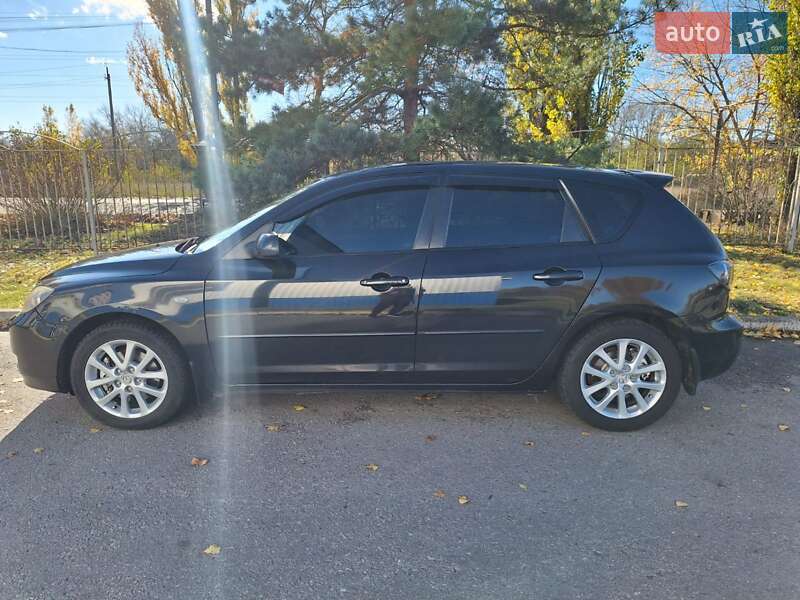 Хэтчбек Mazda 3 2008 в Кременчуге