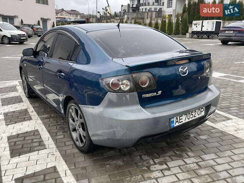 Седан Mazda 3 2007 в Ровно